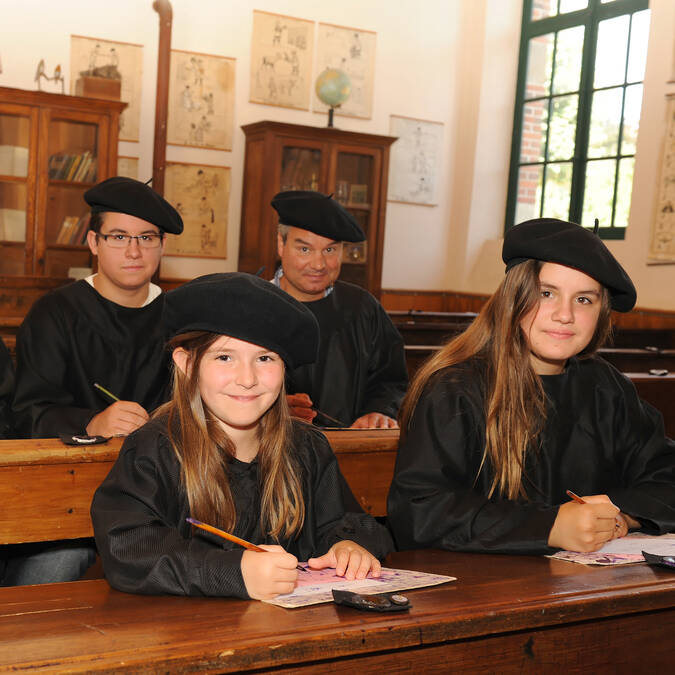  Famille à l’école de la Tour Nivelle